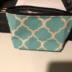 Cosmetic bag zippered bag Style 101 Never used 100% Jute.